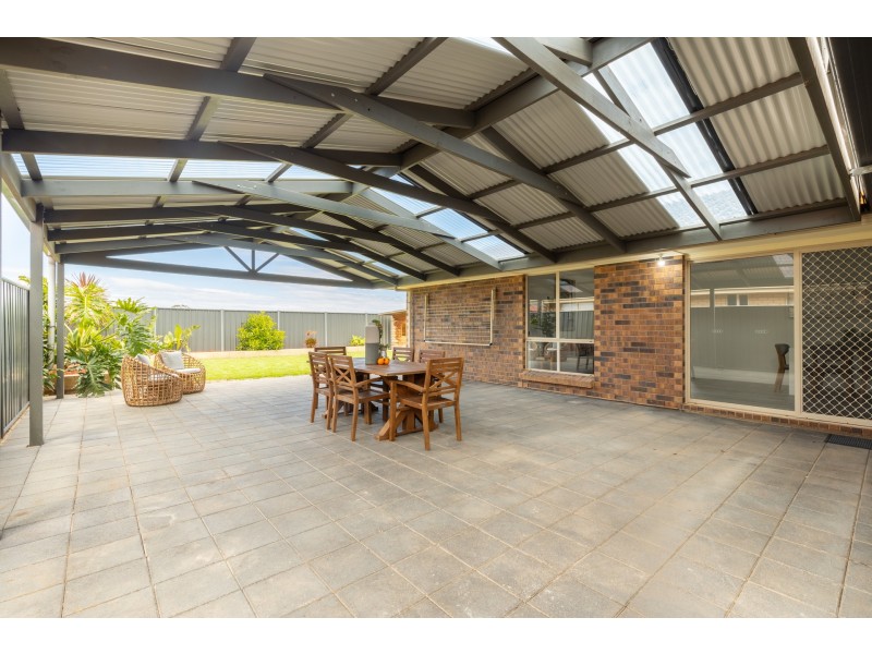 9 St Clair Ave, Andrews Farm SA 5114