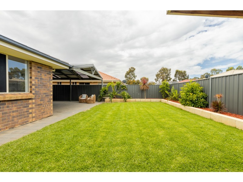 9 St Clair Ave, Andrews Farm SA 5114