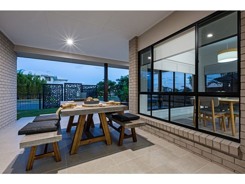 18 Halcro Street, Pialba QLD 4655