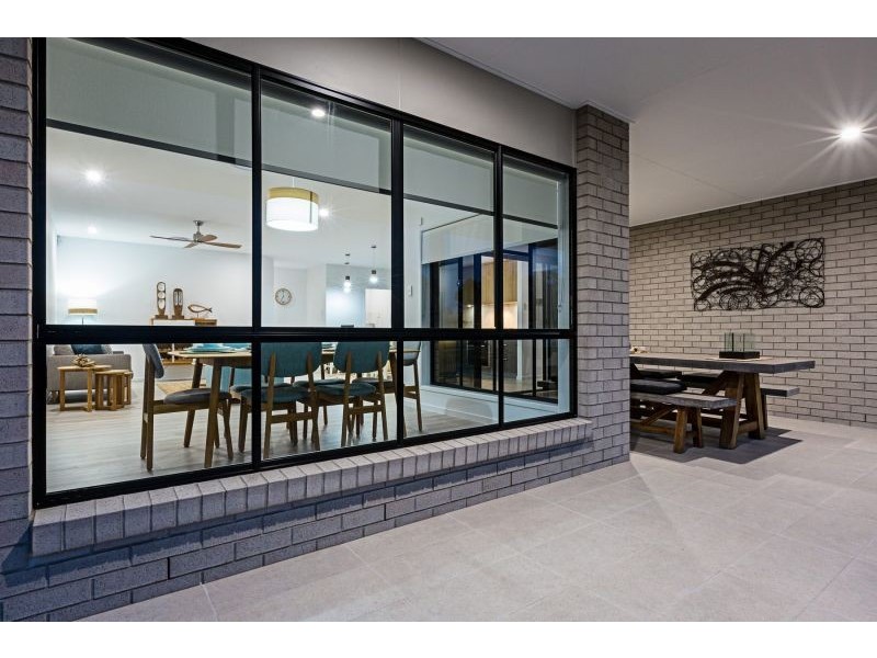 18 Halcro Street, Pialba QLD 4655