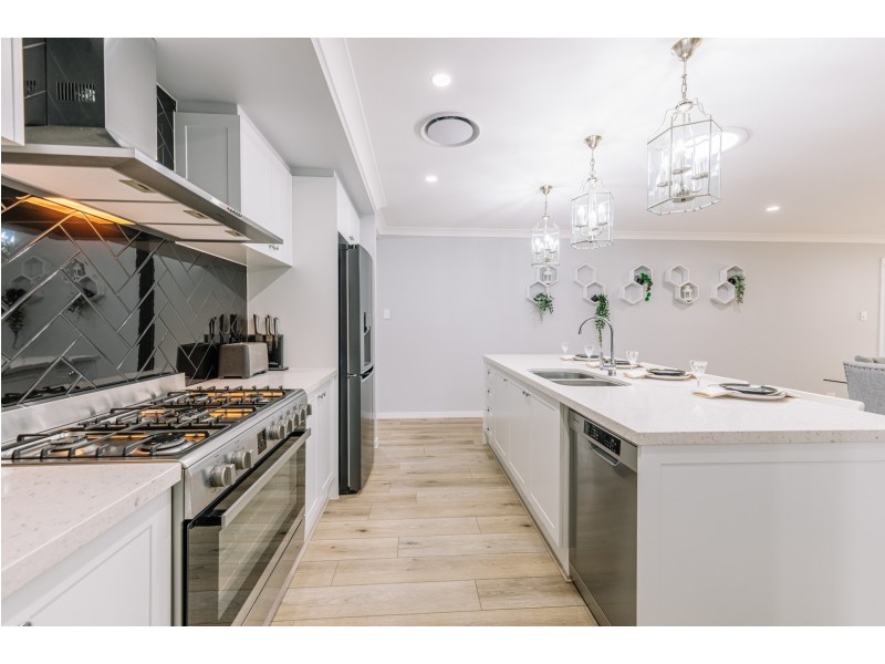 9 Eastview Crescent, Thornlands QLD 4164