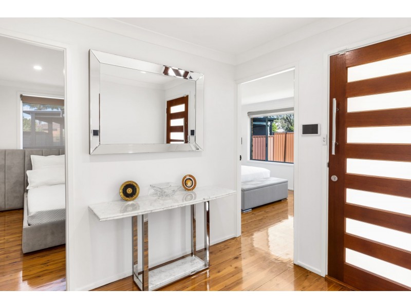 7 Cato Close, Edensor Park NSW 2176