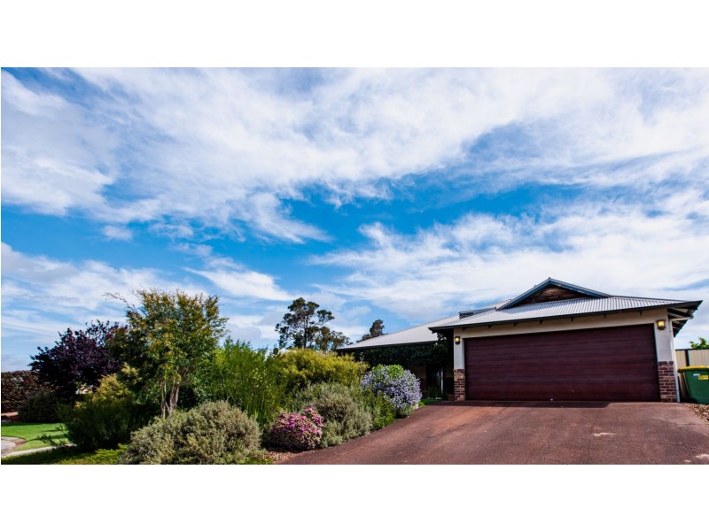 44 Waverley Rd, Cowaramup WA 6284