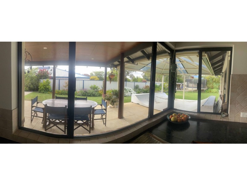 44 Waverley Rd, Cowaramup WA 6284