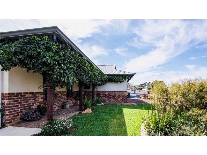 44 Waverley Rd, Cowaramup WA 6284