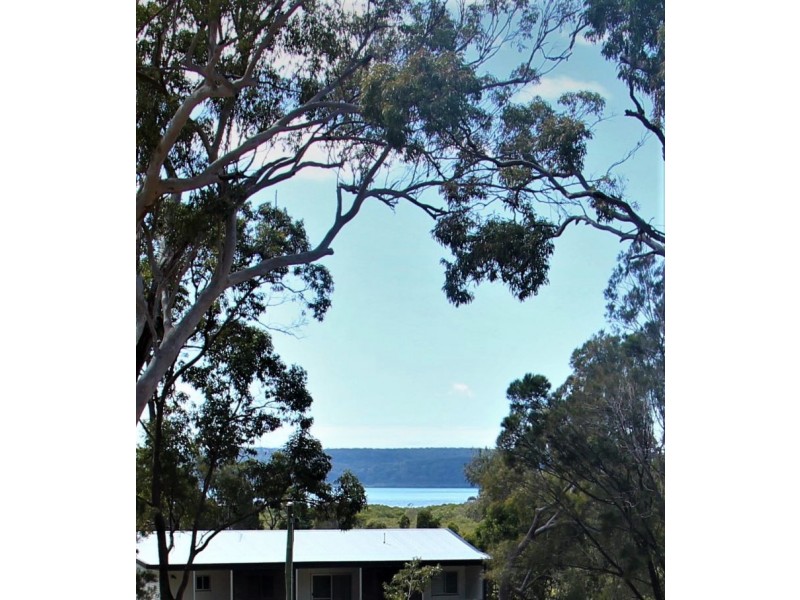 25 Timothy Street, Macleay Island QLD 4184