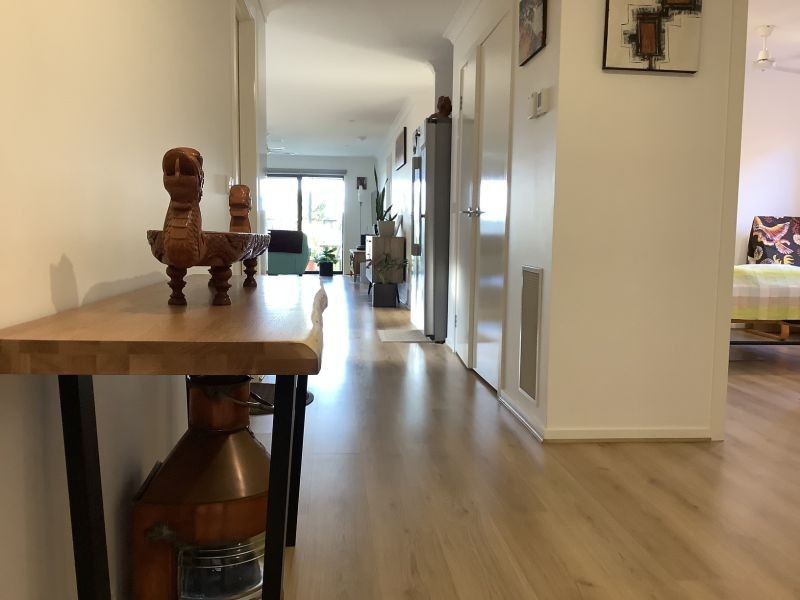 8 Cups Court, Clyde North VIC 3978