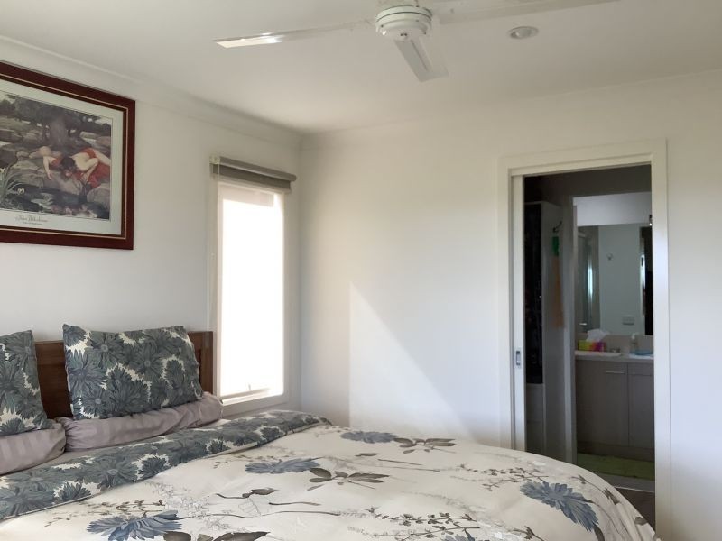 8 Cups Court, Clyde North VIC 3978