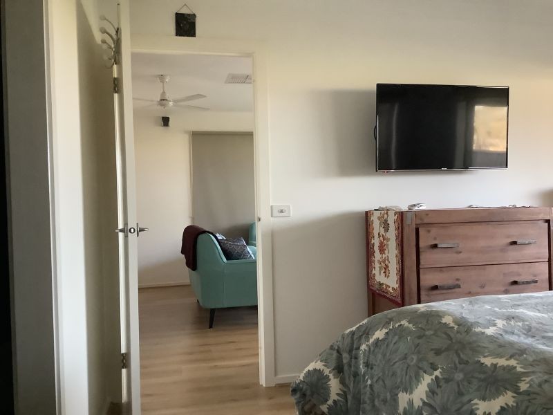 8 Cups Court, Clyde North VIC 3978