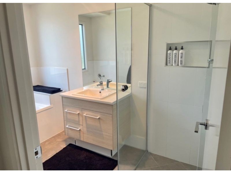 22-24 Highland Way, Biloela QLD 4715