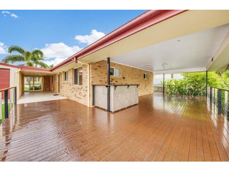 6 Douglas Street, Tannum Sands QLD 4680