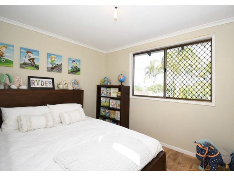 51 Hansen Street, Urangan QLD 4655