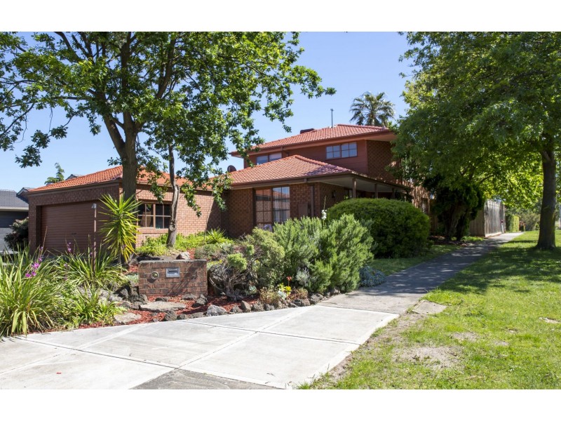 21 Maryn Close, Berwick VIC 3806