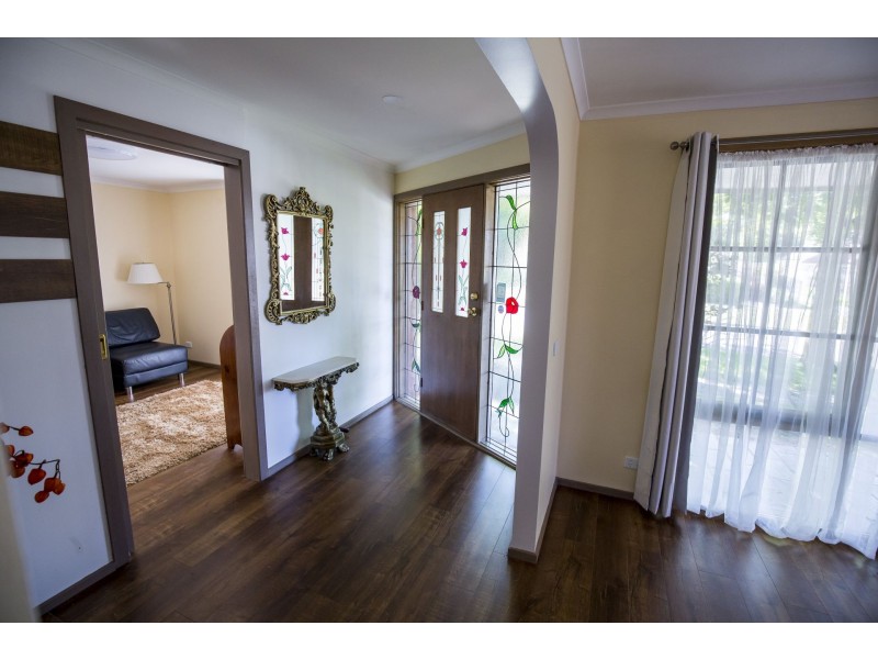 21 Maryn Close, Berwick VIC 3806