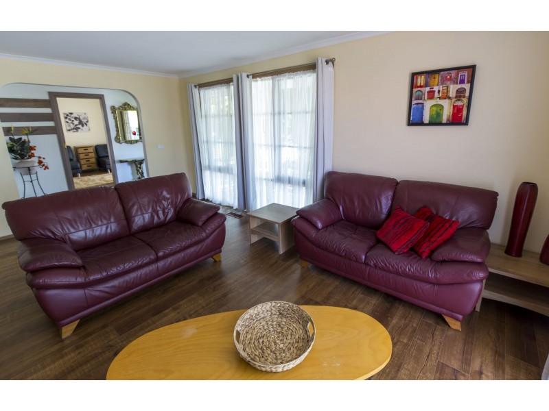 21 Maryn Close, Berwick VIC 3806