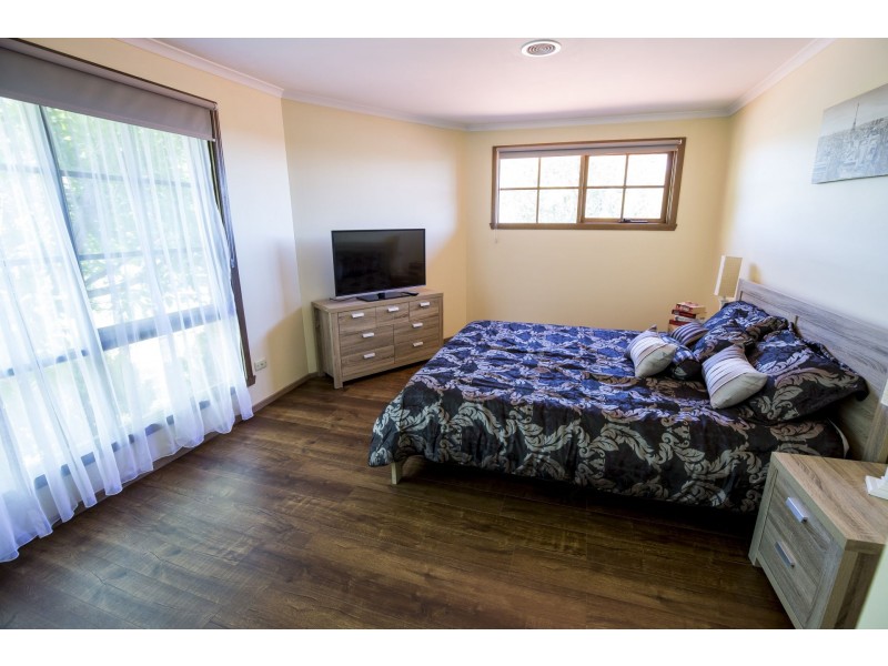 21 Maryn Close, Berwick VIC 3806