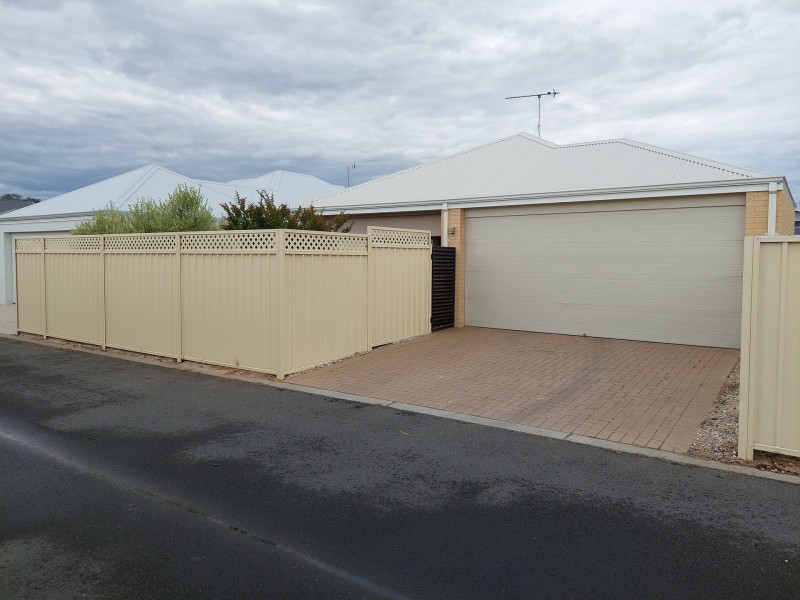 10 Siding Road, West Busselton WA 6280