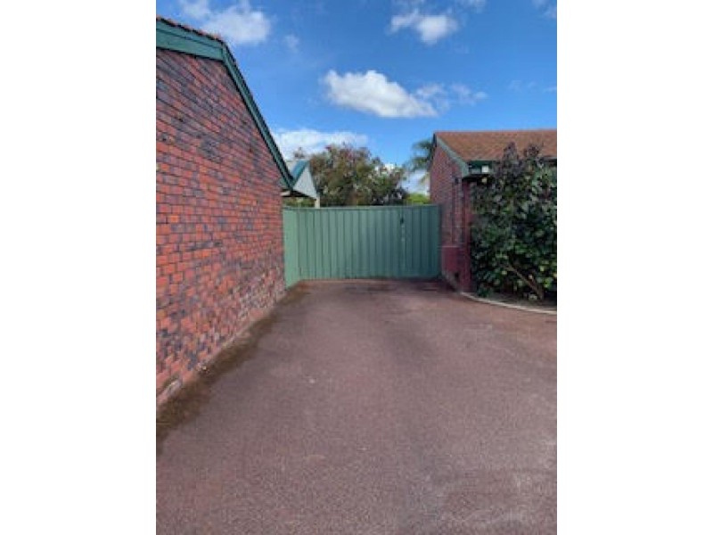 5/10 Tarun court, Cannington WA 6107