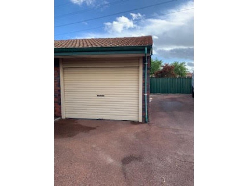5/10 Tarun court, Cannington WA 6107