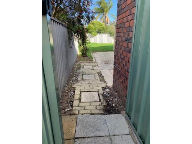 5/10 Tarun court, Cannington WA 6107