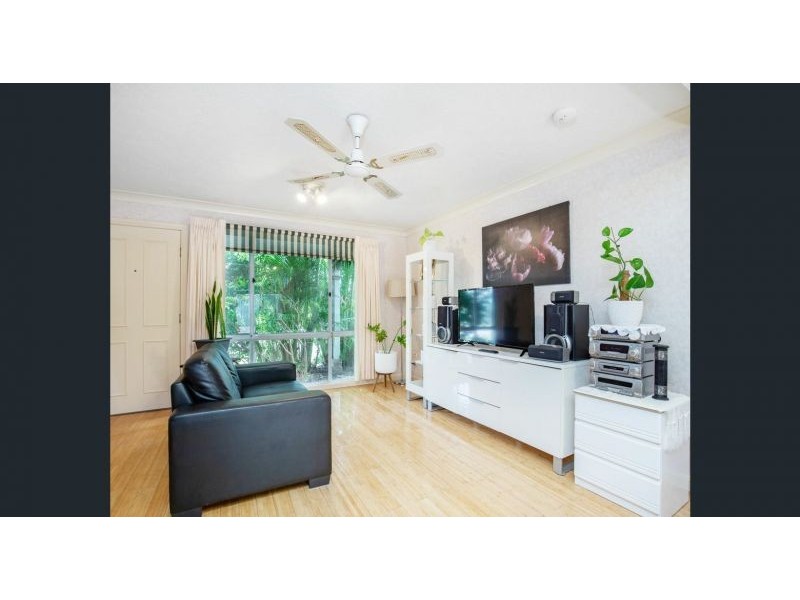 34/2 St Kevins Avenue, Benowa QLD 4217