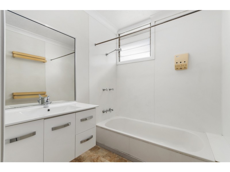 454 Ross River Road, Cranbrook QLD 4814