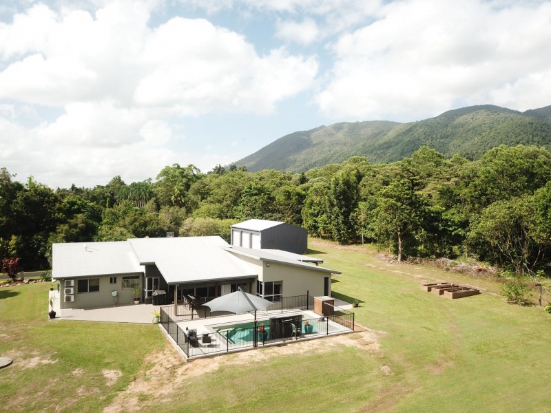 6 Dinan Close, Bulgun QLD 4854