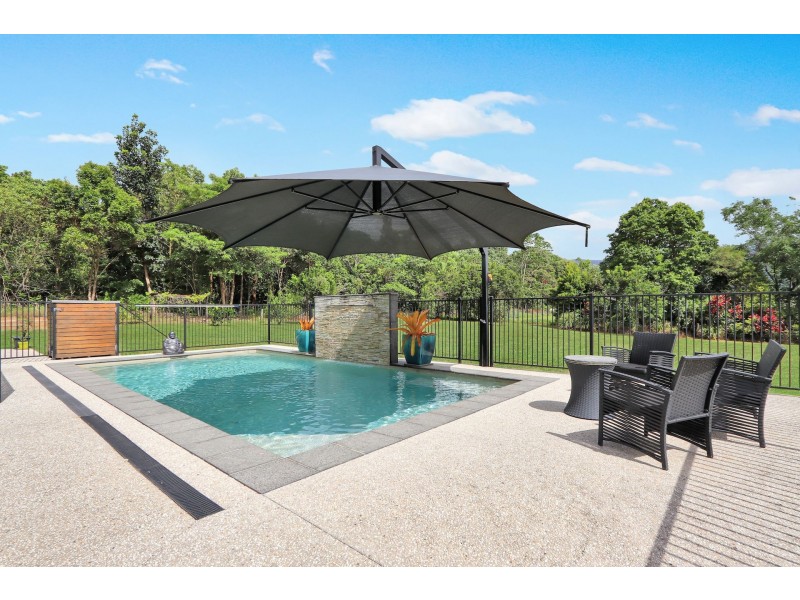 6 Dinan Close, Bulgun QLD 4854