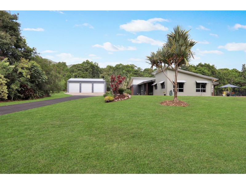 6 Dinan Close, Bulgun QLD 4854