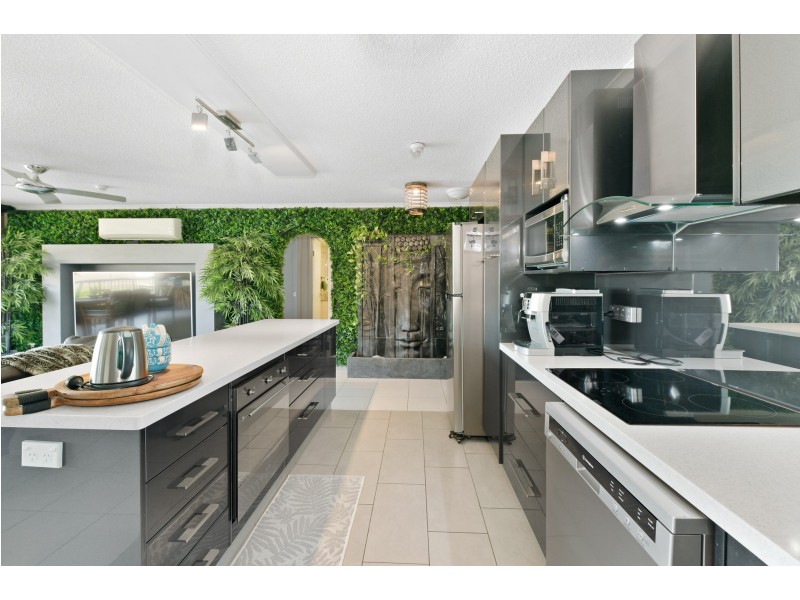 10/107 Esplanade, Cairns City QLD 4870