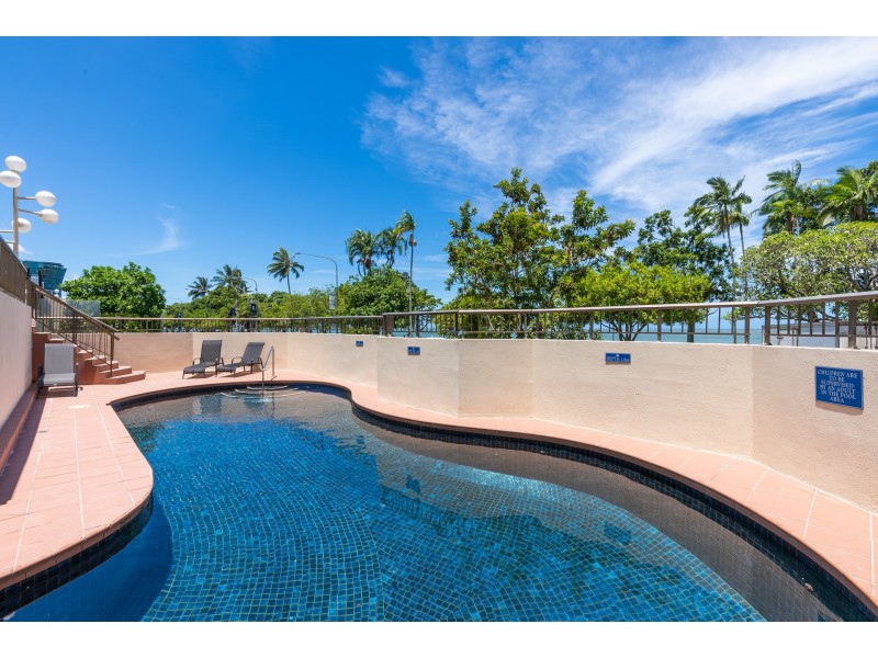 10/107 Esplanade, Cairns City QLD 4870