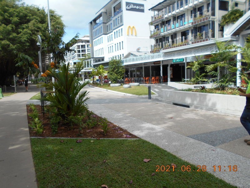 10/107 Esplanade, Cairns City QLD 4870