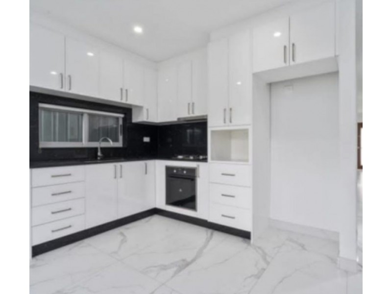 10C & 10D Chrysanthemum Avenue, Lurnea NSW 2170