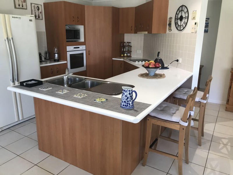 18 Rushcutters Court, Sandstone Point QLD 4511