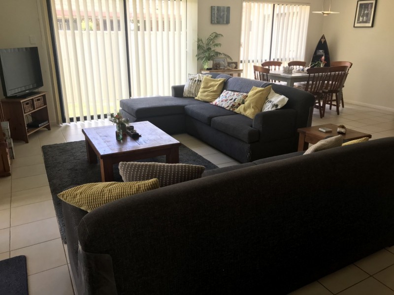 18 Rushcutters Court, Sandstone Point QLD 4511