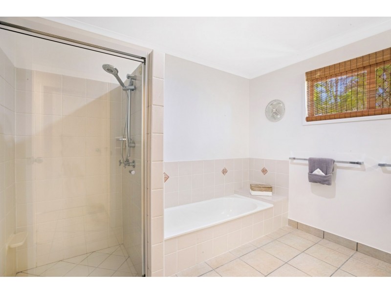 18 Annie Wood Avenue, Mount Pleasant QLD 4740