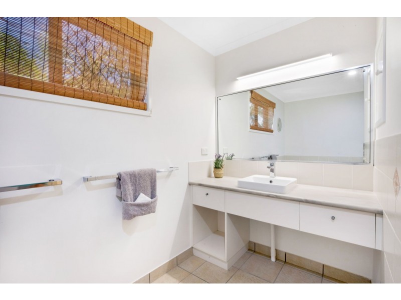 18 Annie Wood Avenue, Mount Pleasant QLD 4740