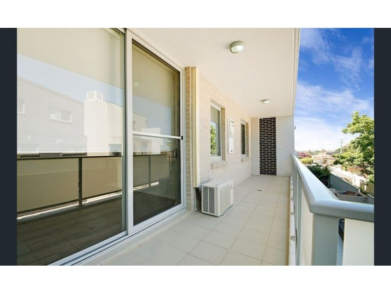 8/92 Liverpool Road, Burwood Heights NSW 2136