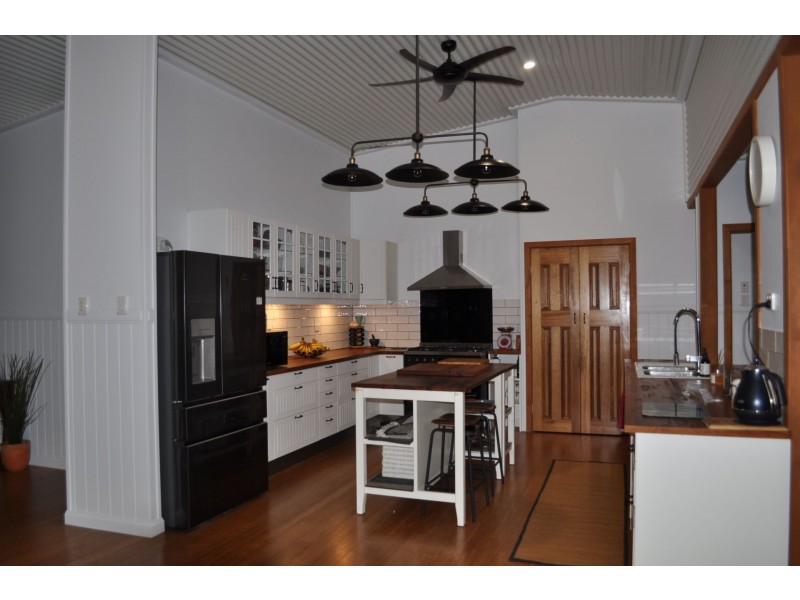 380 Short Cut Rd, Delan QLD 4671