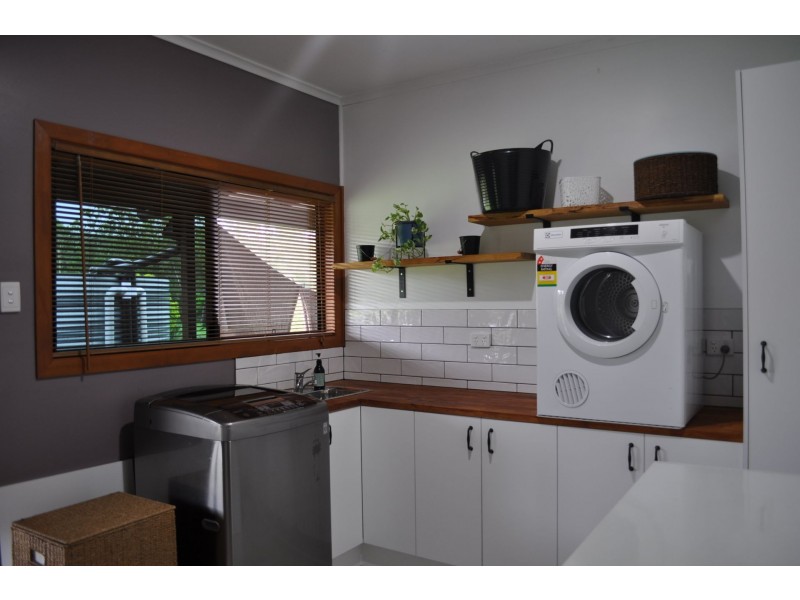 380 Short Cut Rd, Delan QLD 4671