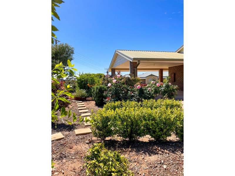 1 Smith Road, Cowell SA 5602