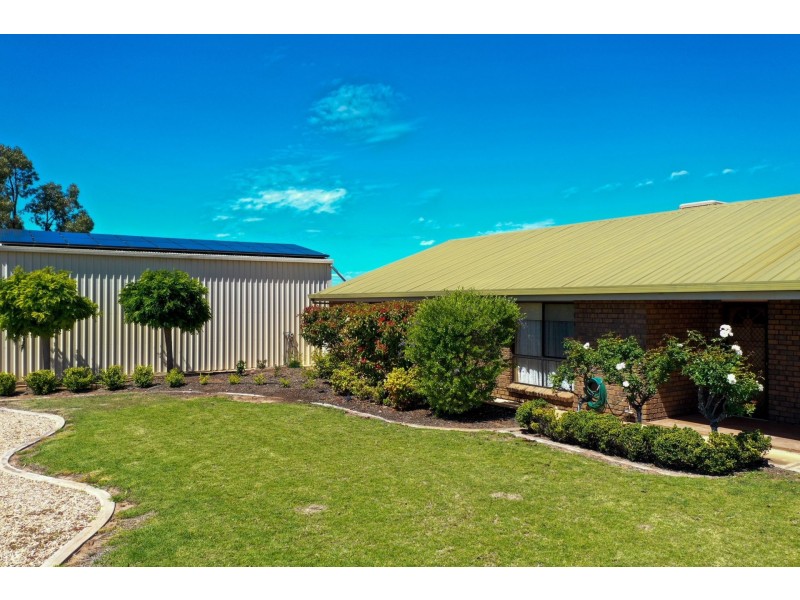 1 Smith Road, Cowell SA 5602
