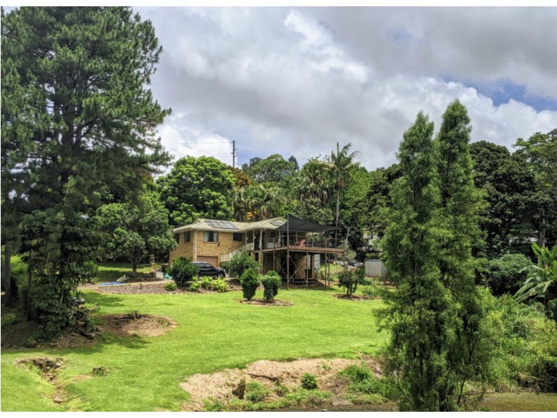 8b Centenary Drive, Maleny QLD 4552
