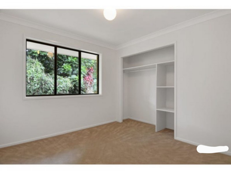 8b Centenary Drive, Maleny QLD 4552