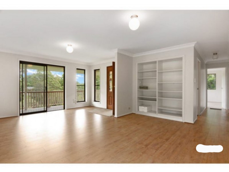 8b Centenary Drive, Maleny QLD 4552