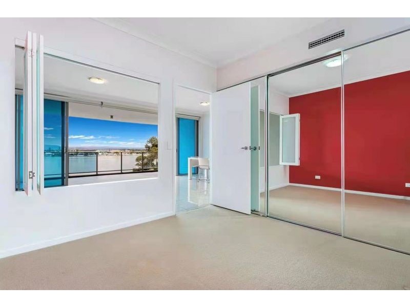 311/30-32 Paradise island, Surfers Paradise QLD 4217
