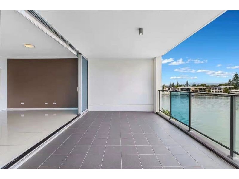 311/30-32 Paradise island, Surfers Paradise QLD 4217