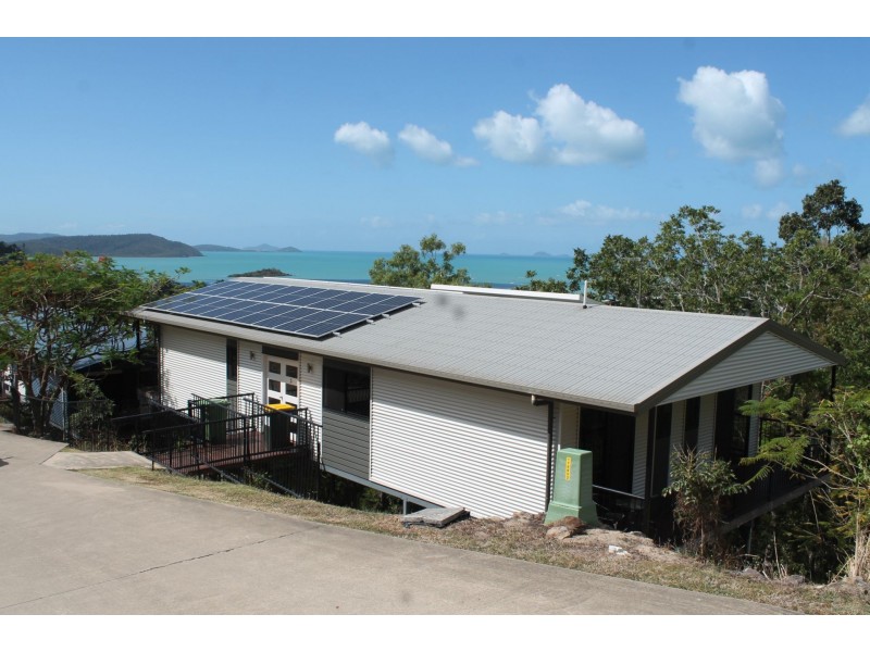 23 Yachtsmans Parade, Cannonvale QLD 4802