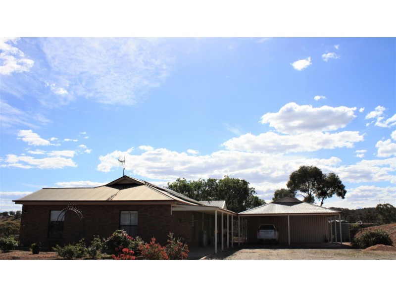 118 Cleve Road, Cleve SA 5640