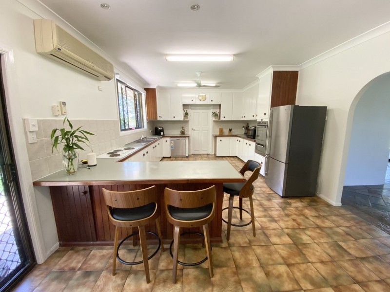 24768 Peak Downs Hwy, Victoria Plains QLD 4751